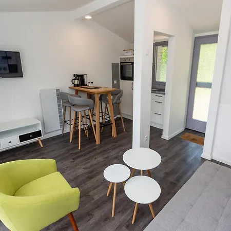 Hillside Retreat, Cleaning Included *